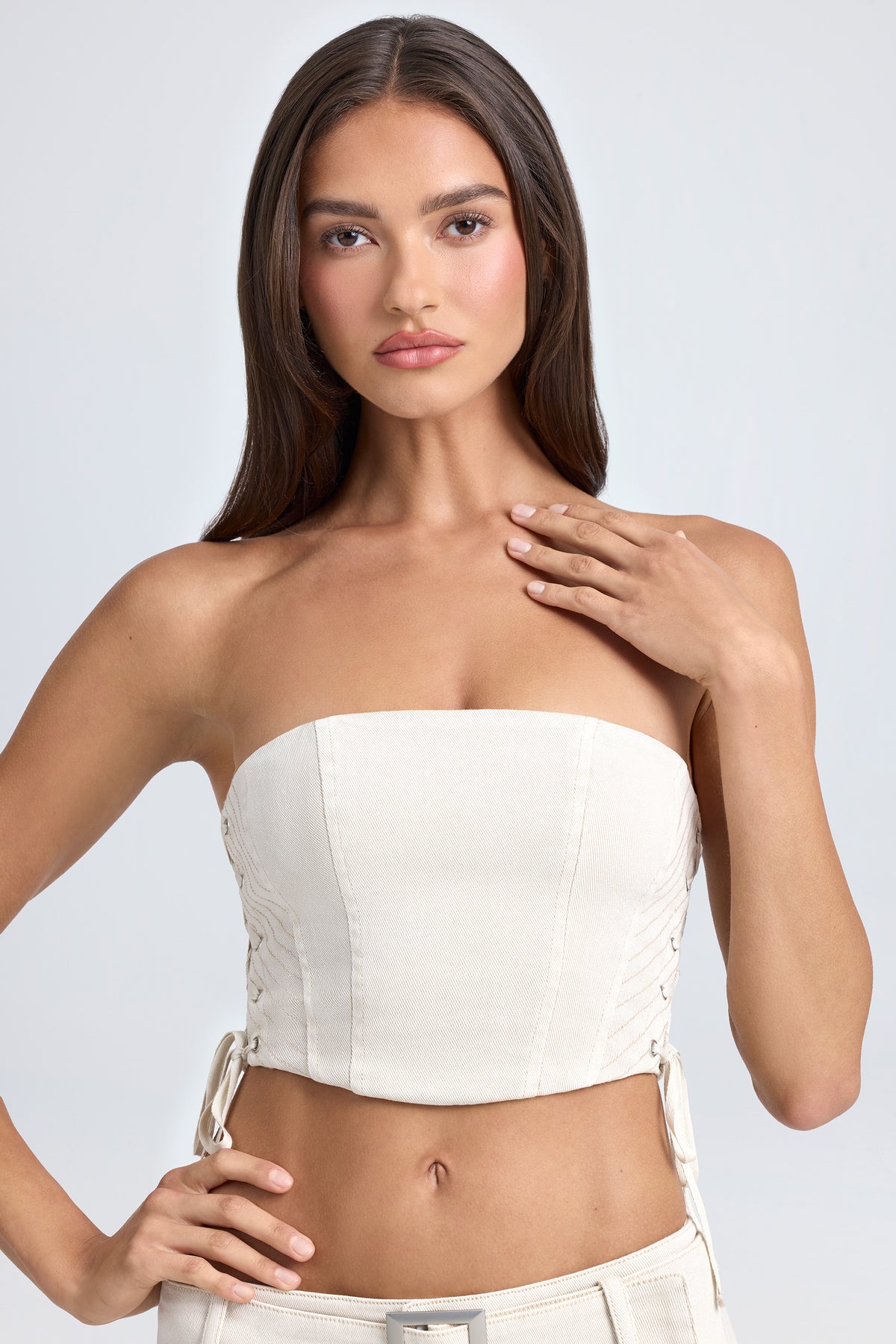 ⁣⁢Bandeau-Schnürkorsett-Crop-Top in Ecru⁤⁣