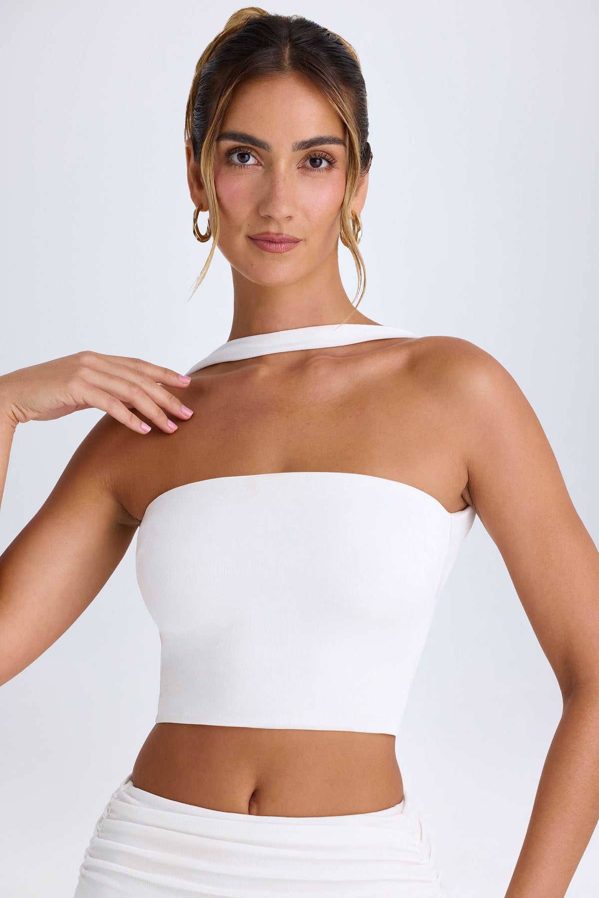 ⁣⁢Choker-Detail Bandeau-Top in Weiß⁤⁣