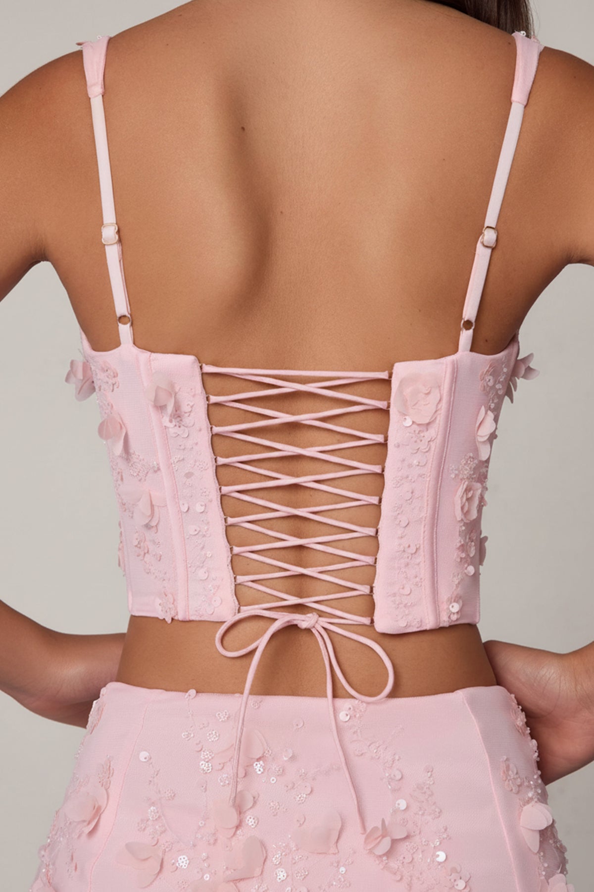 ⁣⁢Verziertes Korsett-Top mit Schnürung in Zartrosa⁤⁣