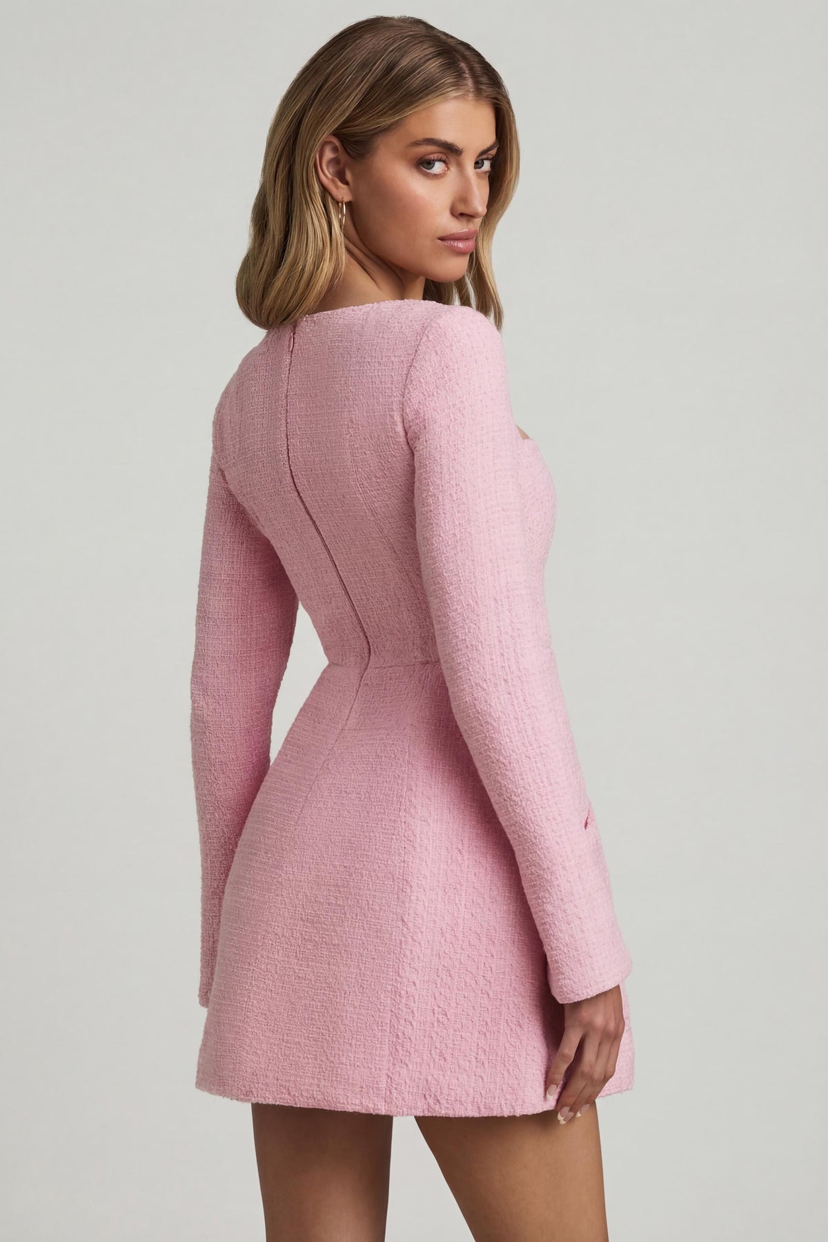 ⁣⁢Strukturiertes Minikleid mit Herzausschnitt in Zartrosa⁤⁣