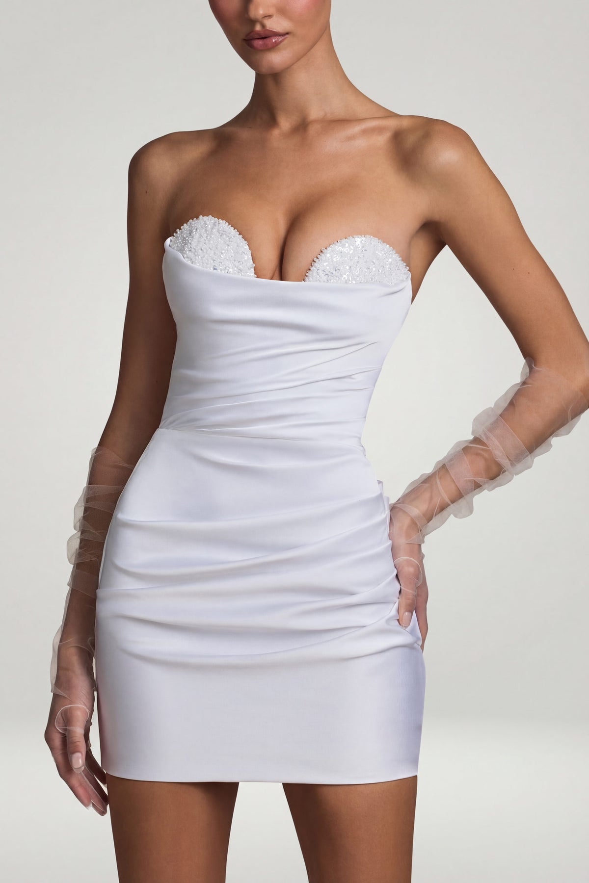 ⁣⁢Gerafftes Korsett-Minikleid in Weiß⁤⁣
