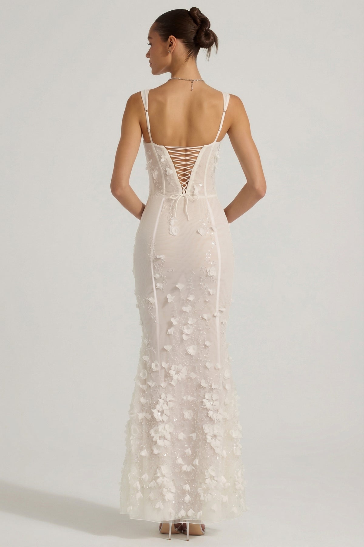 ⁣⁢Verziertes Applikationen Corsage-Kleid mit Soft-Scoop-Ausschnitt in Weiß⁤⁣ - 2