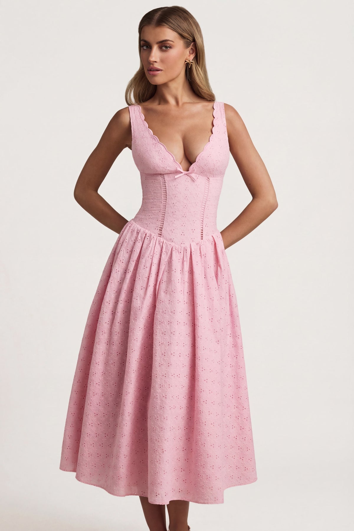 ⁣⁢Midaxikleid mit Lochstickerei und Schleifendetail in A-Linie in Zartrosa⁤⁣
