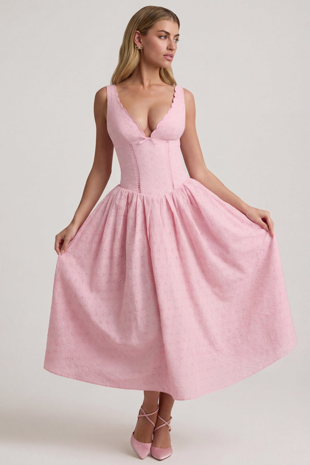 ⁣⁢Midaxikleid mit Lochstickerei und Schleifendetail in A-Linie in Zartrosa⁤⁣