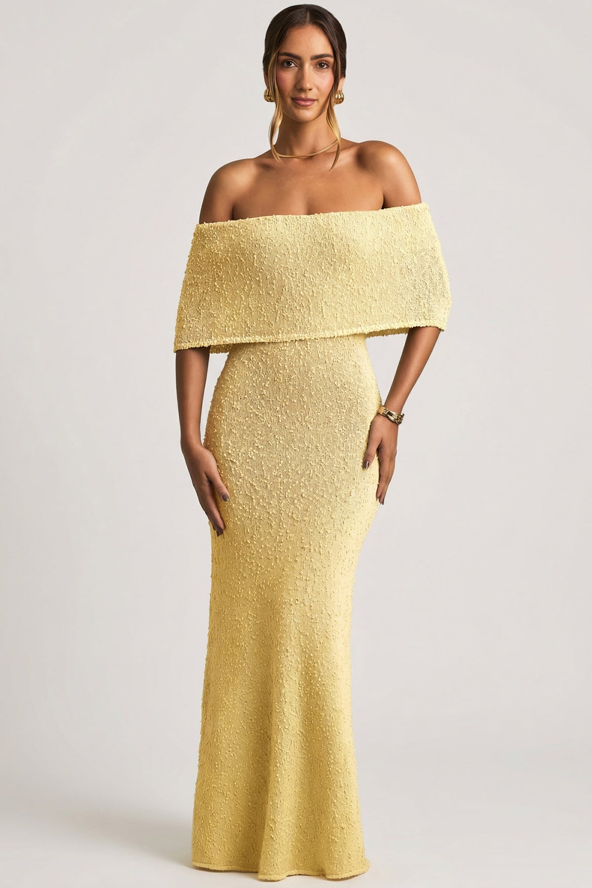 ⁣⁢Bouclé-Off-Shoulder-Maxikleid in Gelb⁤⁣