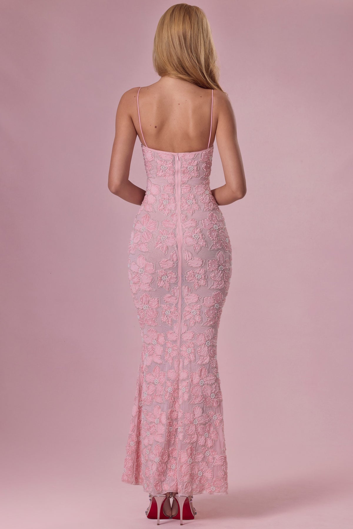 ⁣⁢Verziertes Maxikleid mit eckigem Ausschnitt in Blush⁤⁣