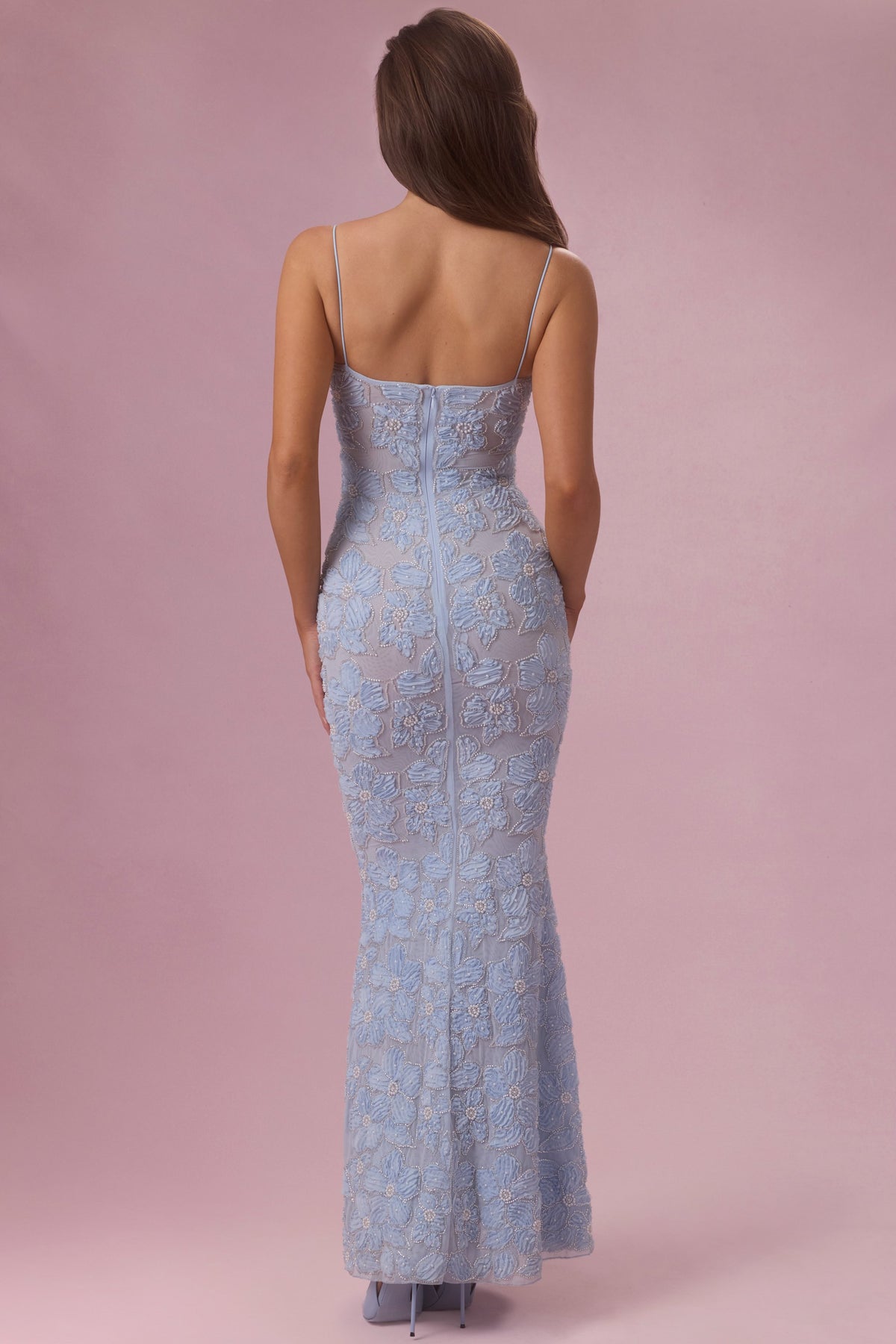 ⁣⁢Verziertes Maxikleid mit eckigem Ausschnitt in Himmelblau⁤⁣