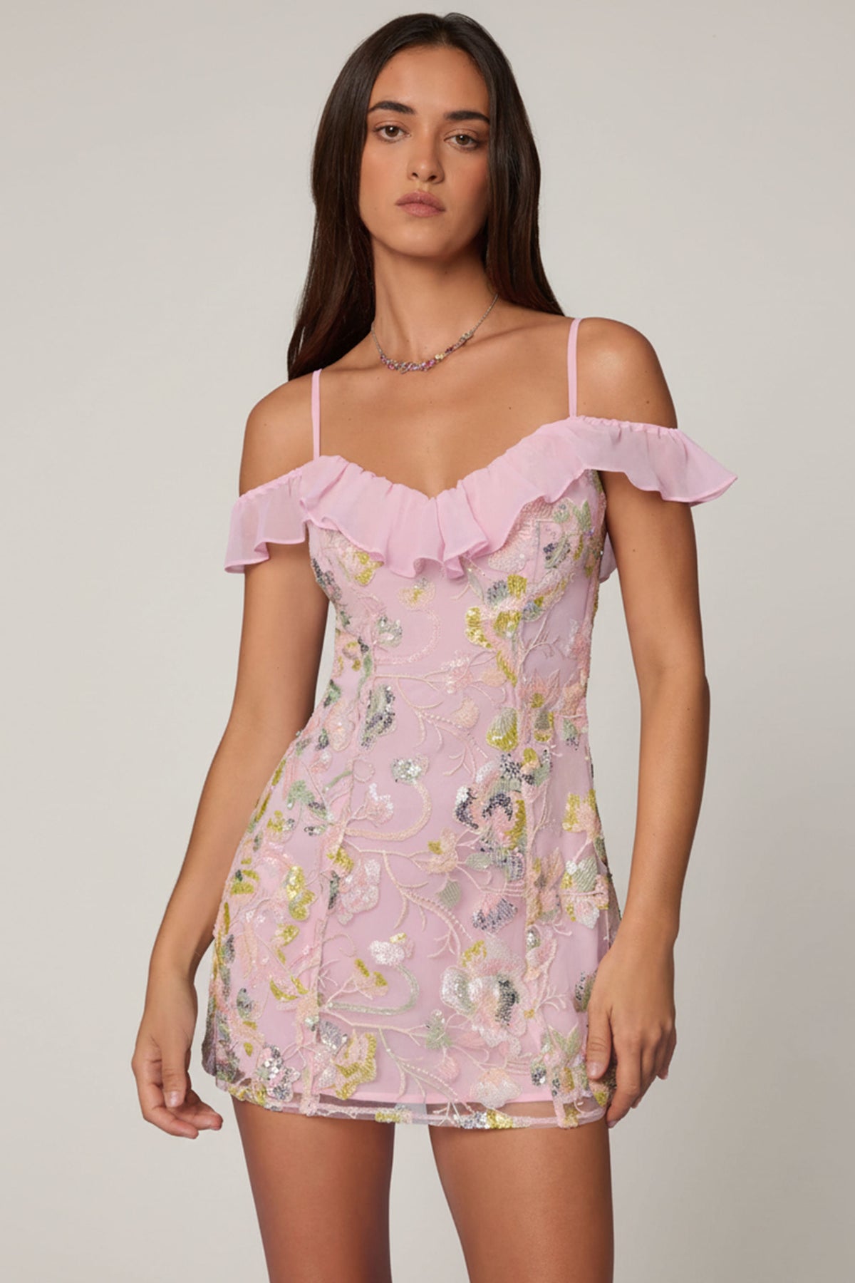 ⁣⁢Verziertes A-Linien-Minikleid mit Schnürung in Blush⁤⁣
