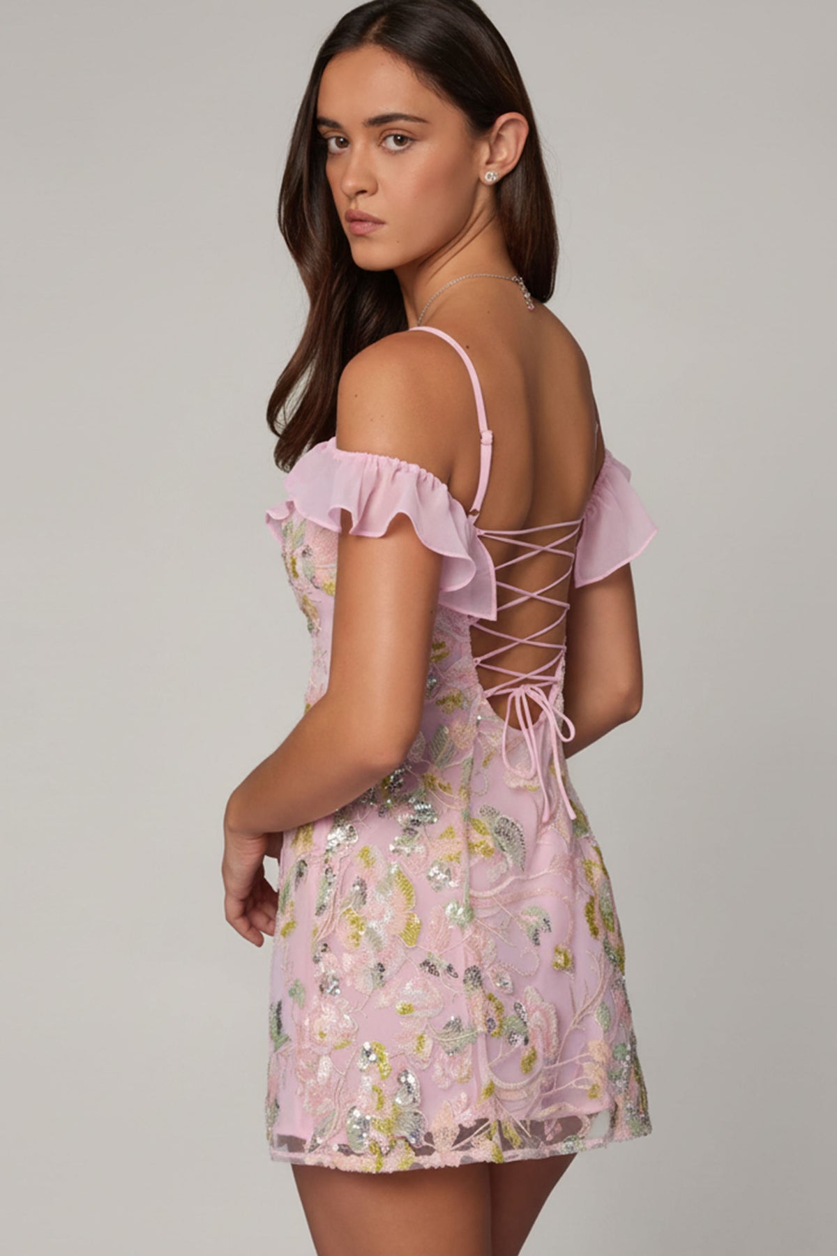 ⁣⁢Verziertes A-Linien-Minikleid mit Schnürung in Blush⁤⁣