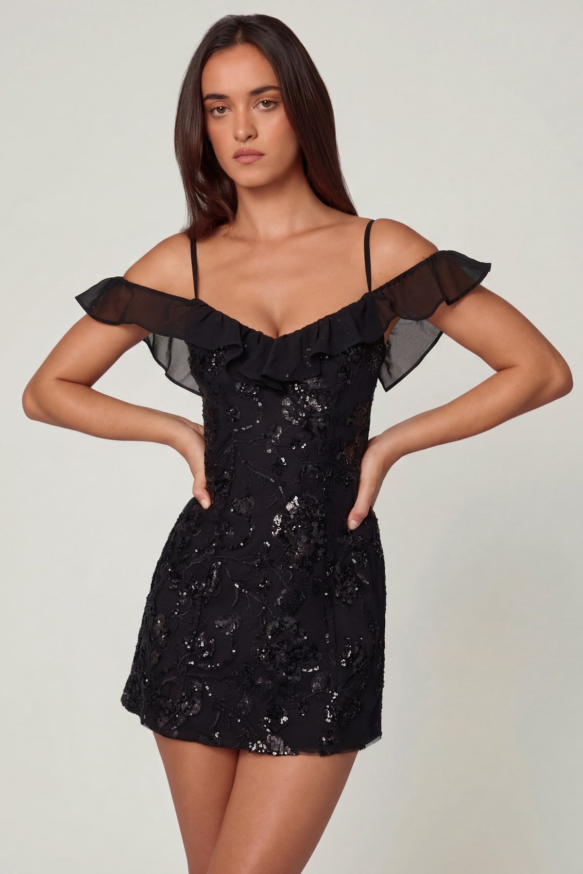 ⁣⁢Verziertes A-Linien-Minikleid mit Schnürung in Schwarz⁤⁣