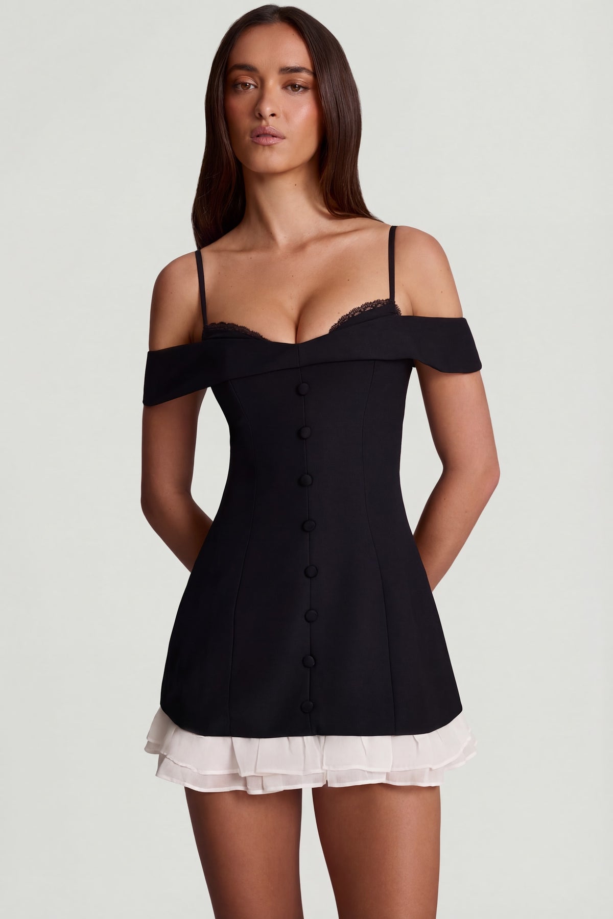 ⁣⁢Off-Shoulder-A-Linien-Minikleid mit Rüschen in Schwarz⁤⁣