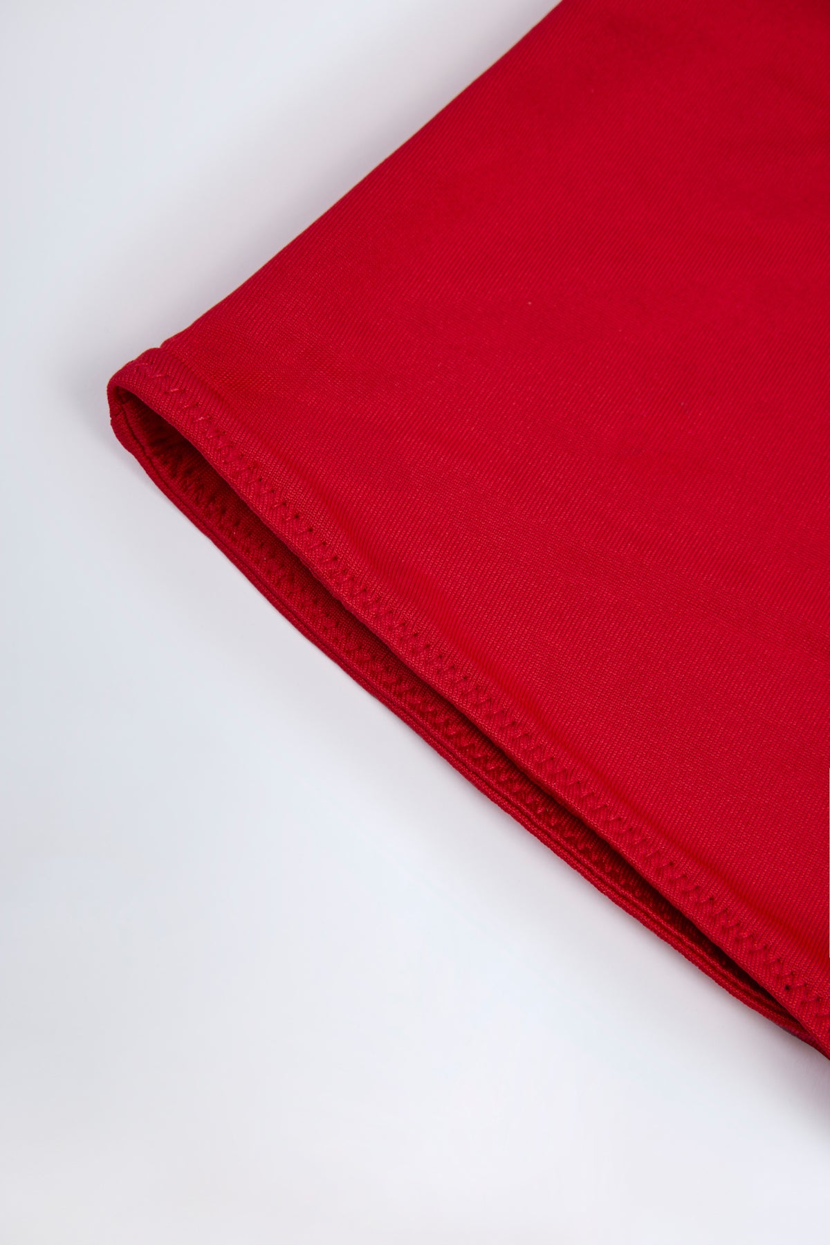 ⁣⁢Slinky Jersey Low-Rise Hotpants in Feuerrot⁤⁣