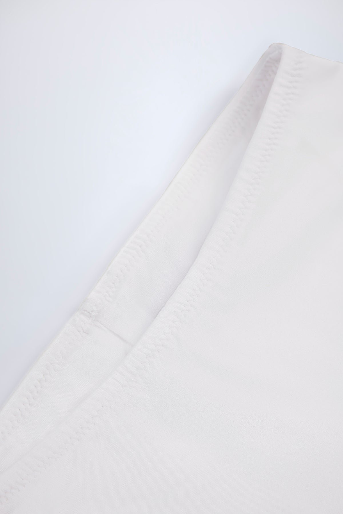 ⁣⁢Slinky Jersey Low-Rise Hotpants in Weiß⁤⁣