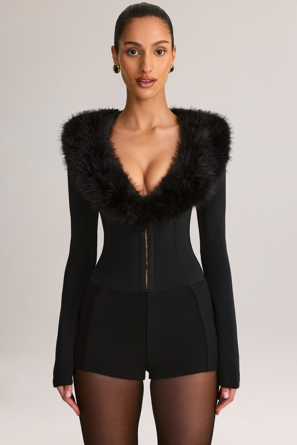 ⁣⁢Jumpsuit mit Korsett-Detail und Kunstpelzbesatz in Schwarz⁤⁣