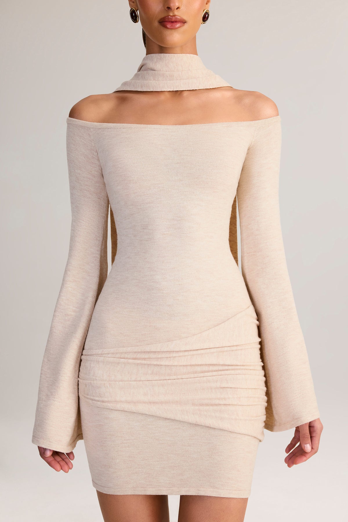 ⁣⁢Strick-Schal-Detail, schulterfreies Minikleid in Creme⁤⁣