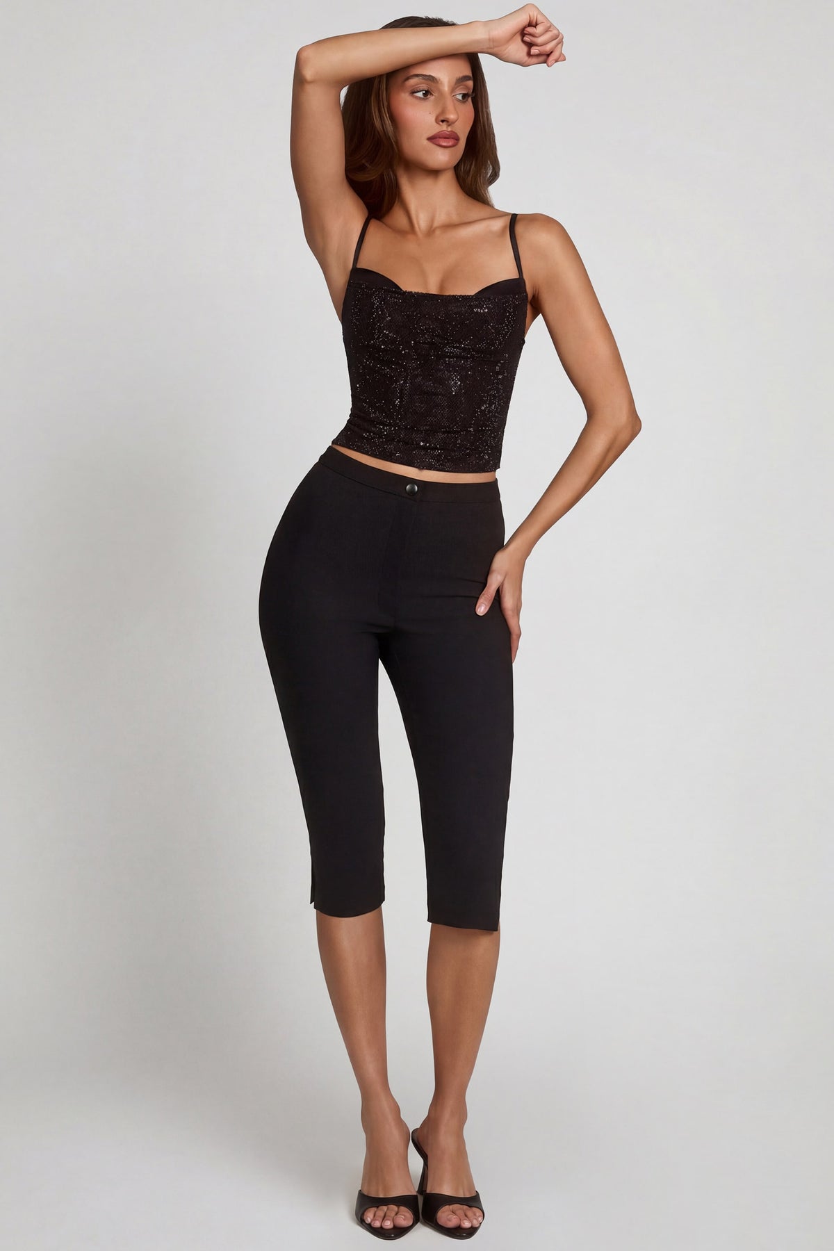 ⁣⁢Verziertes Peekaboo-Korsett-Top mit Wasserfallausschnitt in Schwarz⁤⁣