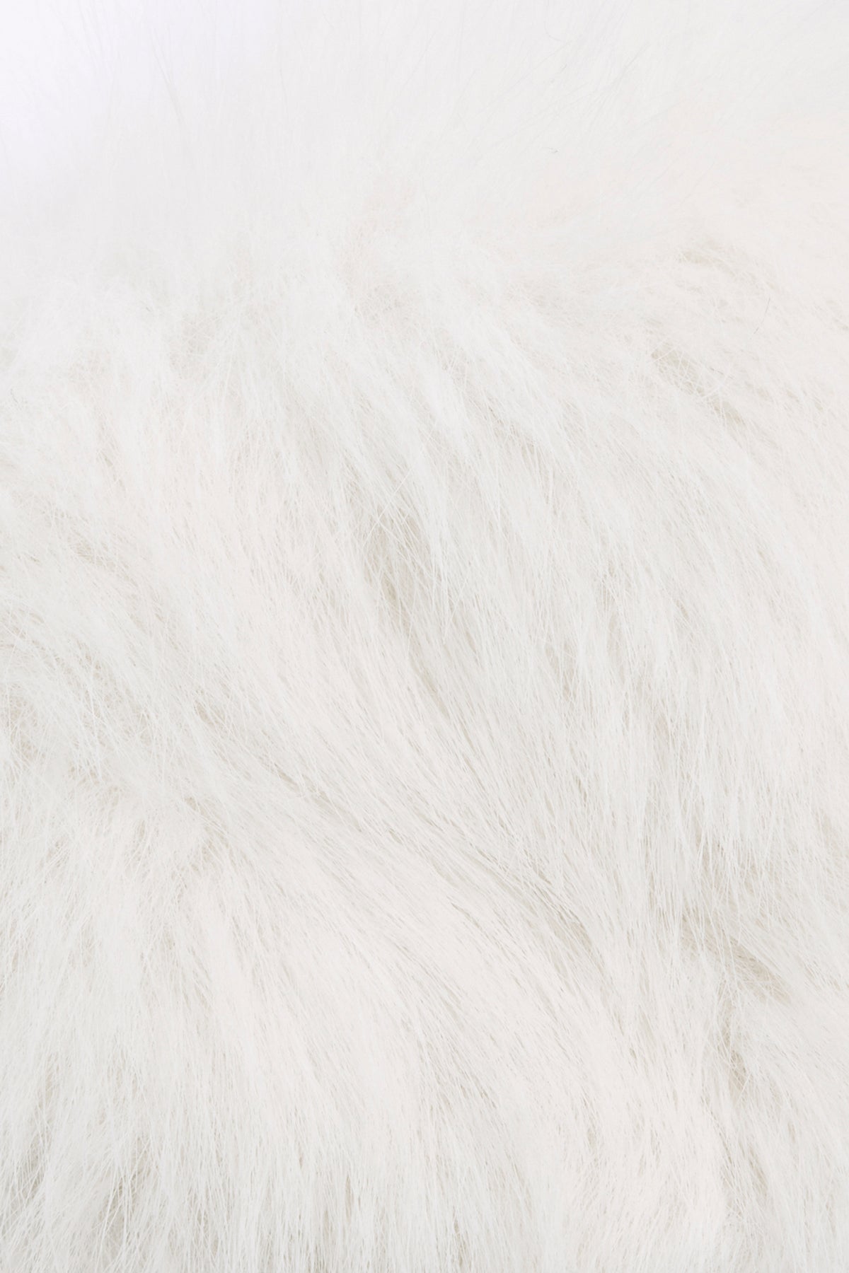 ⁣⁢Kunstfell Triangel-Bralette in Weiß⁤⁣