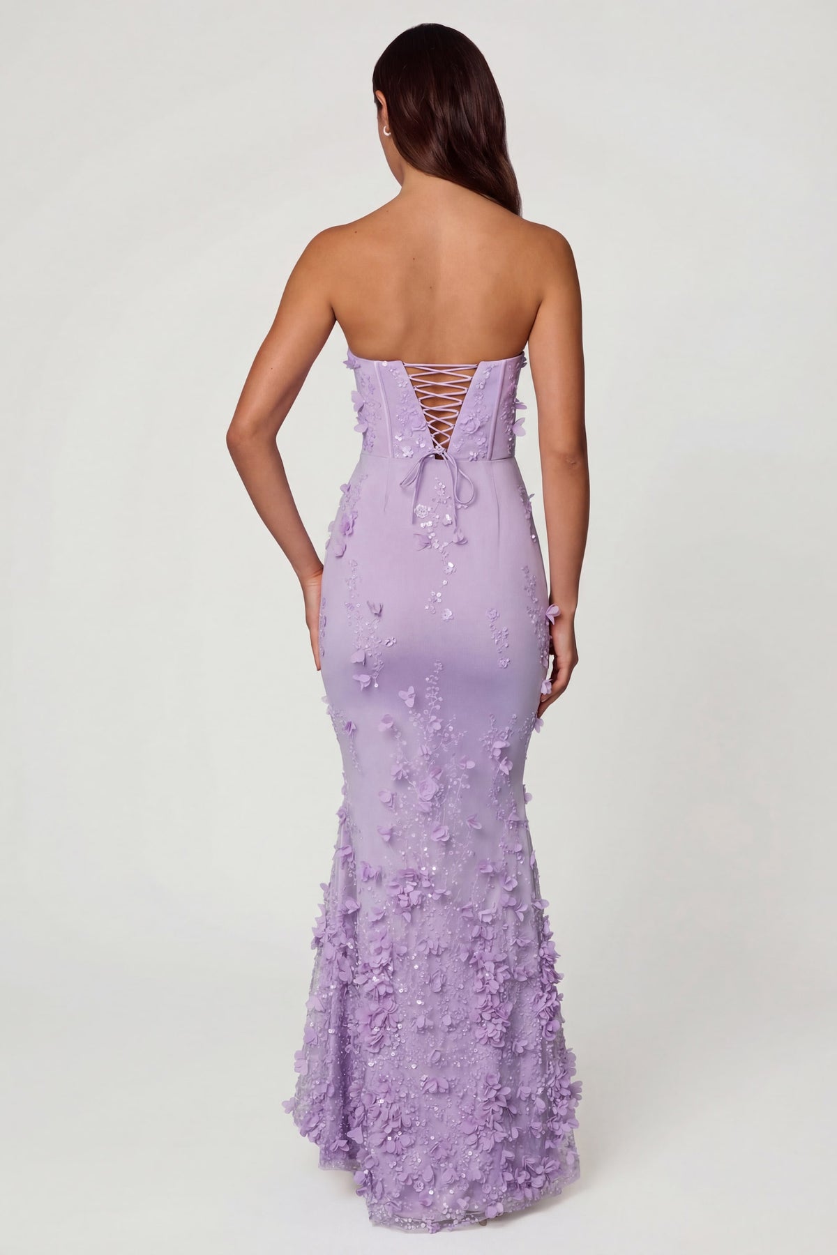 ⁣⁢Korsett-Maxikleid mit Schnürung in Flieder⁤⁣