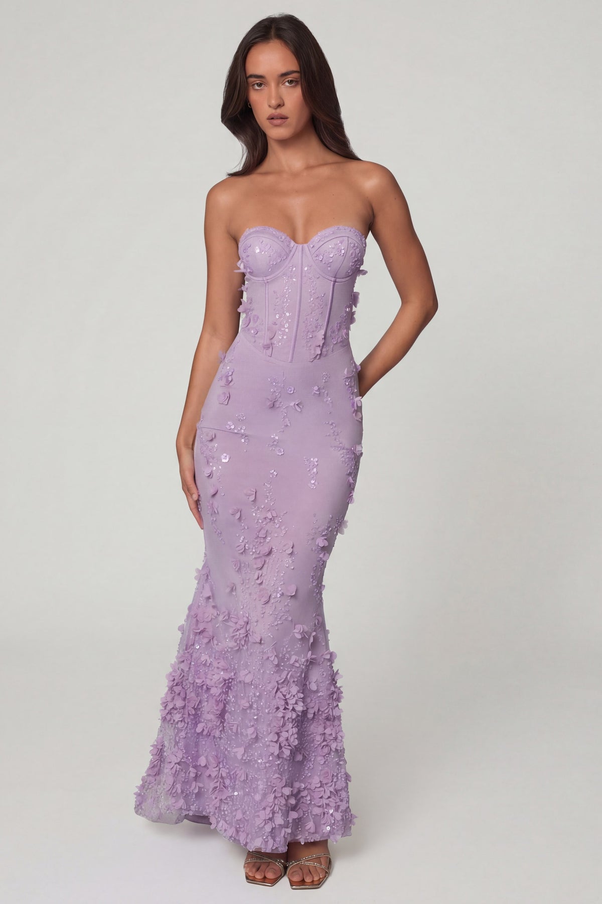 ⁣⁢Korsett-Maxikleid mit Schnürung in Flieder⁤⁣