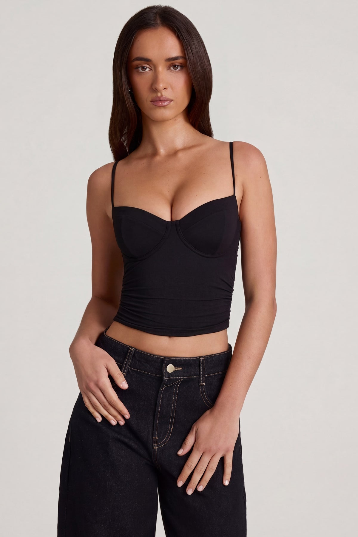 ⁣⁢Modal Unterwächeltes Camisole-Oberteil mit Raffung in Schwarz⁤⁣ - 1