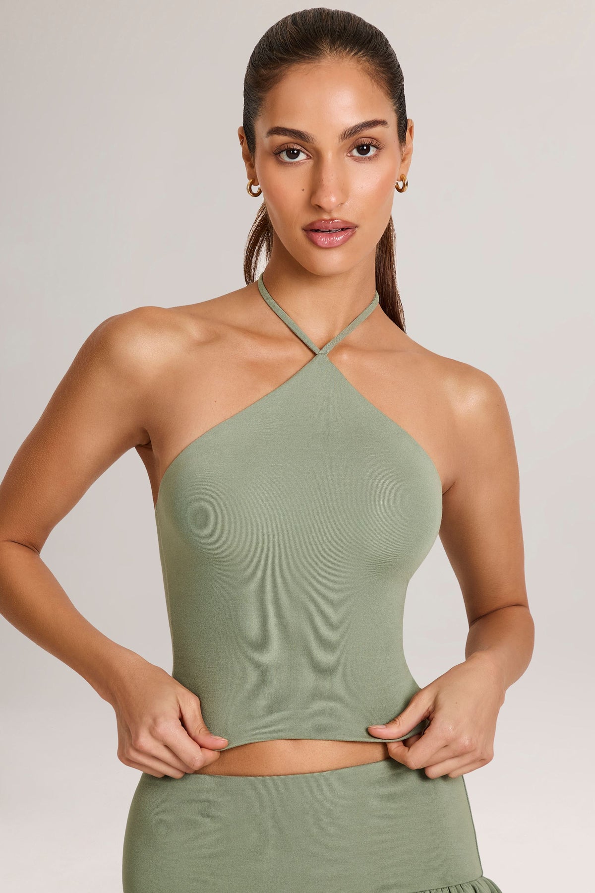 ⁣⁢Modal-Neckholder-Top in Salbeigrün⁤⁣