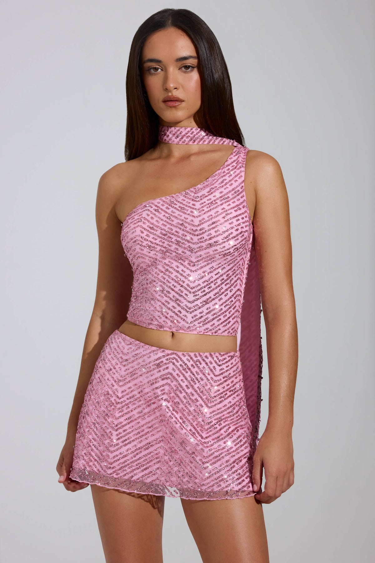 ⁣⁢Verziertes, asymmetrisches Top mit Schal-Detail in Pfingstrose⁤⁣