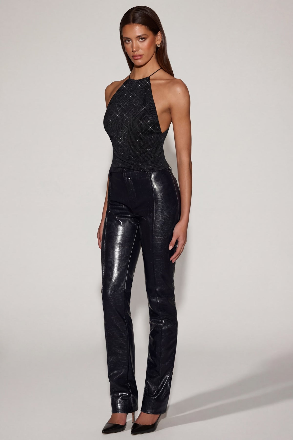 ⁣⁢Faux Croc-Leder Hose mit geradem Bein in Schwarz⁤⁣