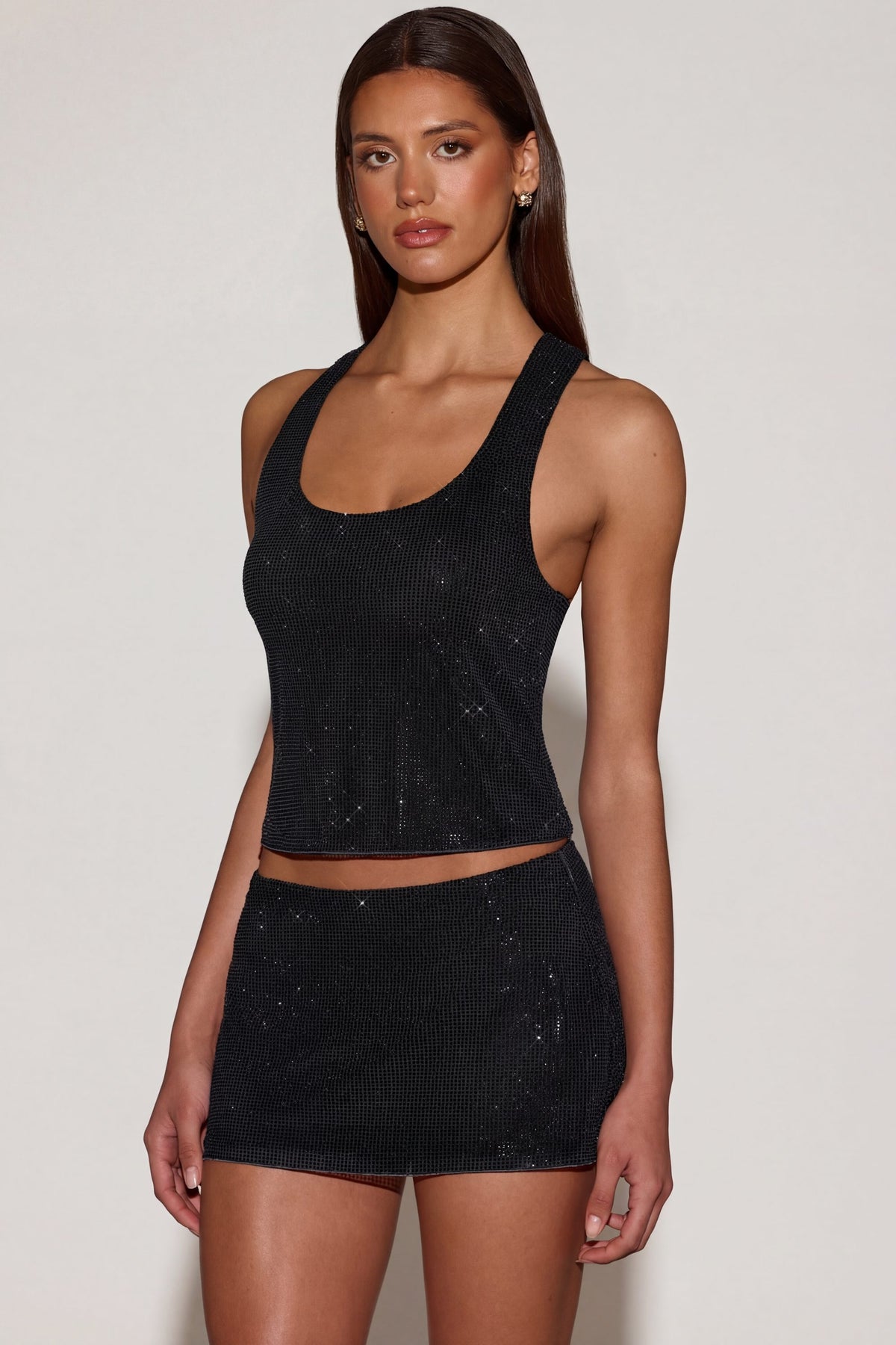 ⁣⁢Verziertes Jersey-Racerback-Oberteil mit tiefem Rundhalsausschnitt in Schwarz⁤⁣