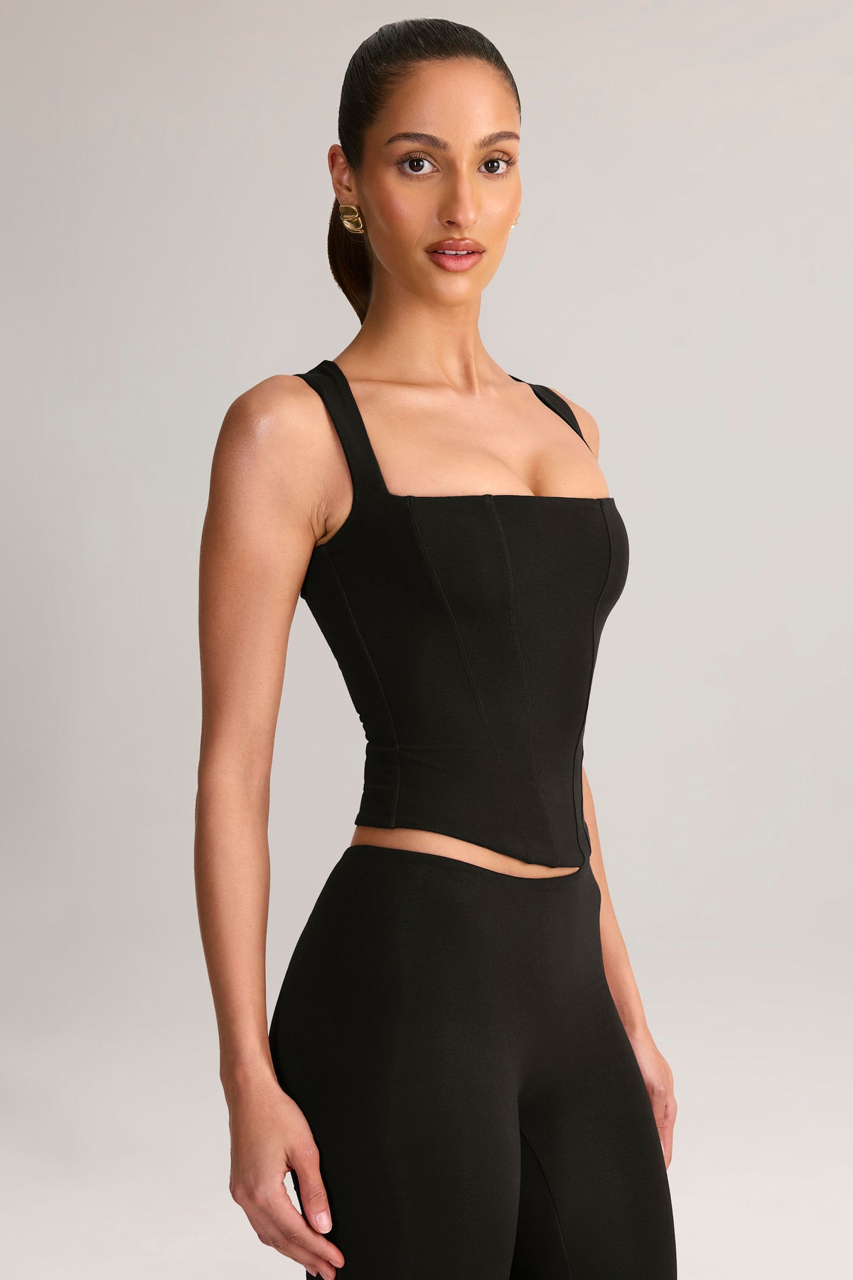 ⁣⁢Modal-Top mit eckigem Ausschnitt in Schwarz⁤⁣