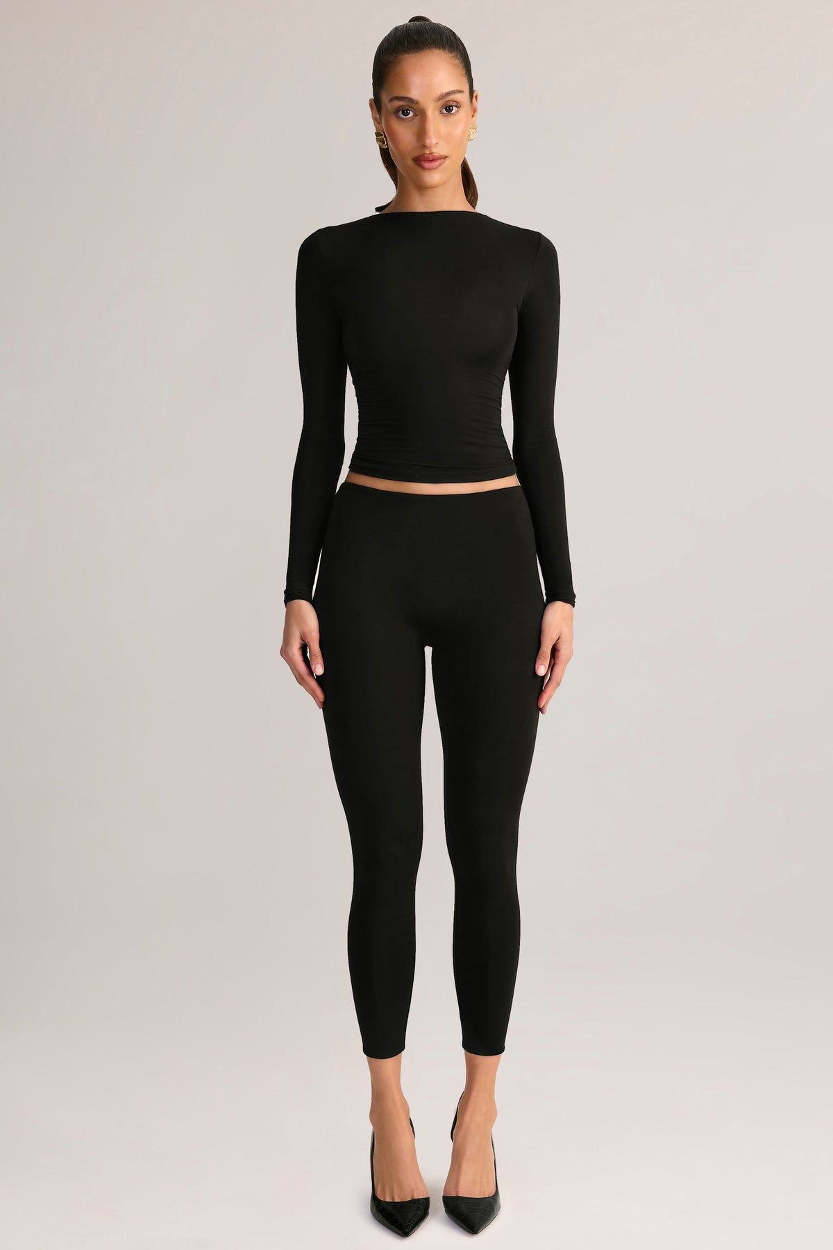 ⁣⁢Modal Mid-Rise Cropped Leggings in Schwarz⁤⁣