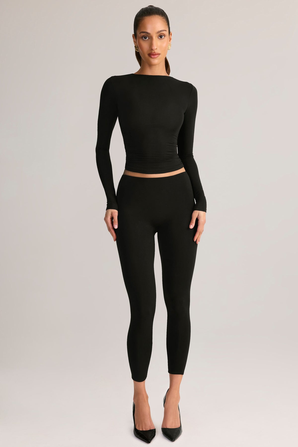 ⁣⁢Modal Mid-Rise Cropped Leggings in Schwarz⁤⁣