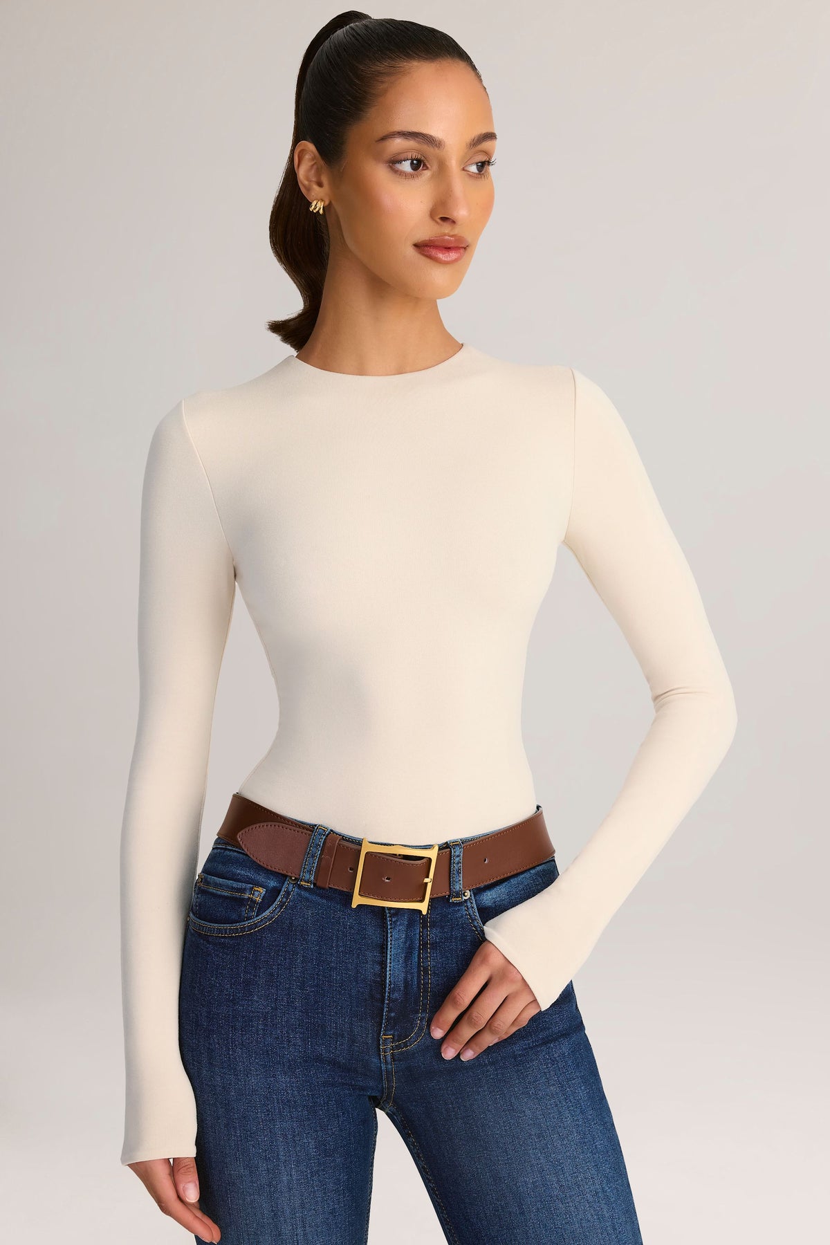 ⁣⁢Modal Rundhals-Langarm-Bodysuit in Creme⁤⁣