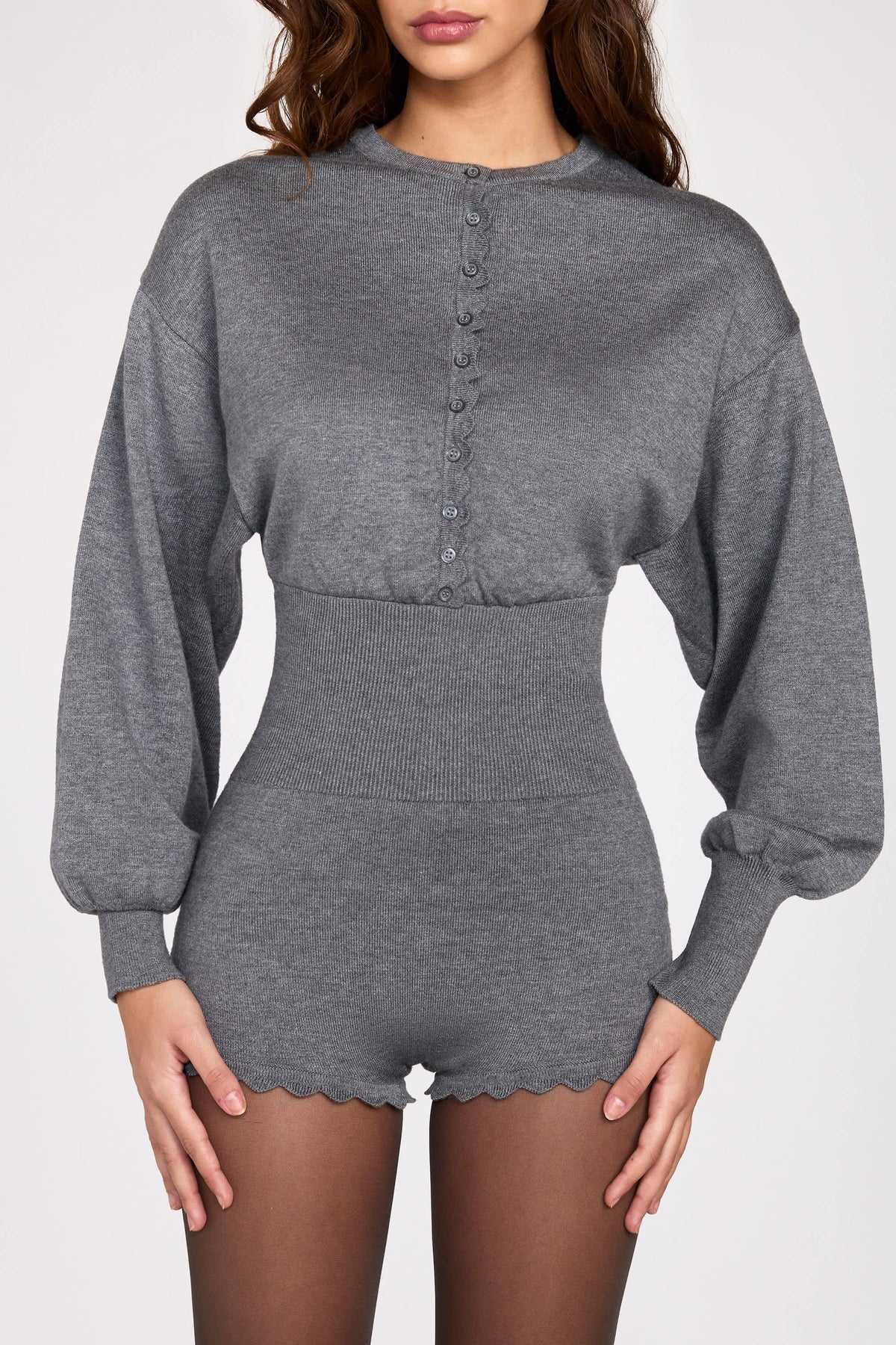 ⁣⁢Langarm-Playsuit aus Feinstrick in Grau⁤⁣