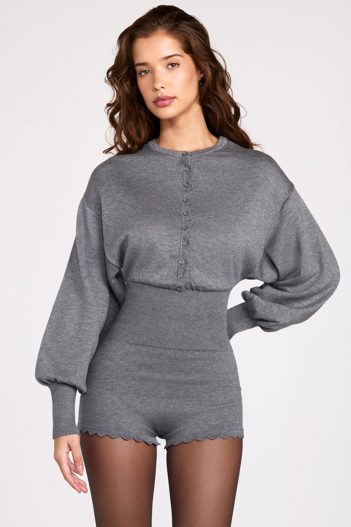 ⁣⁢Langarm-Playsuit aus Feinstrick in Grau⁤⁣