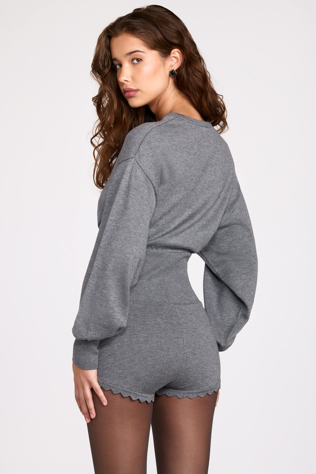 ⁣⁢Langarm-Playsuit aus Feinstrick in Grau⁤⁣