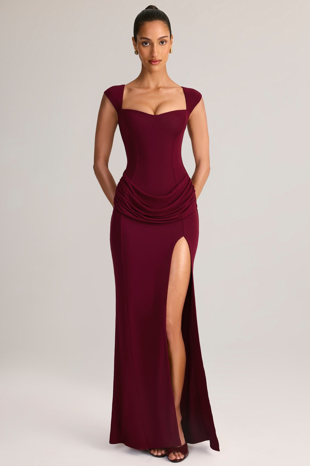 ⁣⁢Maxikleid mit Sweetheart-Ausschnitt und Cowl-Taille aus Modal in Weinrot⁤⁣ - 1