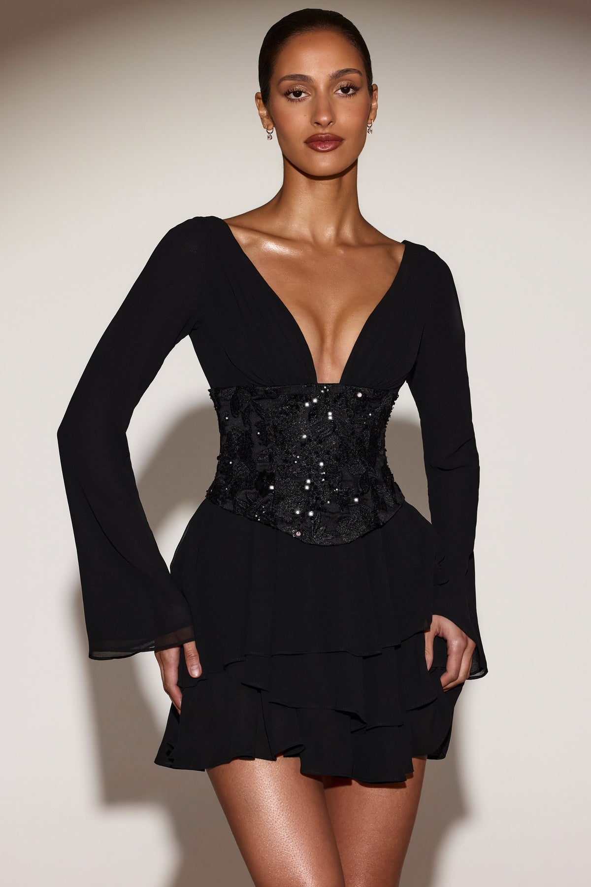 ⁣⁢A-Linien-Minikleid aus Chiffon mit verziertem Korsett in Black⁤⁣ - 1