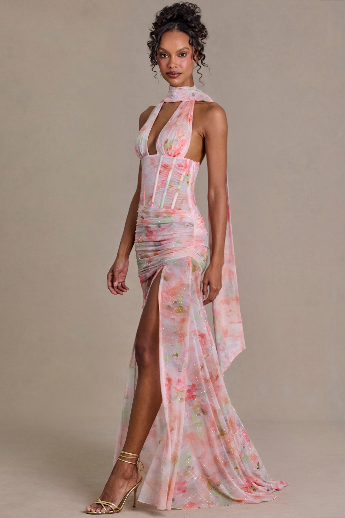 ⁣⁢Maxikleid mit Schal-Detail und Blumenprint in Pink⁤⁣