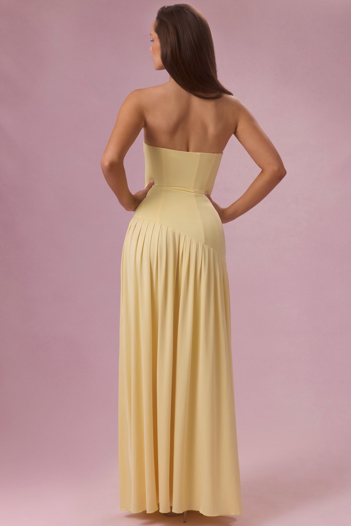 ⁣⁢Trägerloses Jersey-Abendkleid in Buttergelb⁤⁣