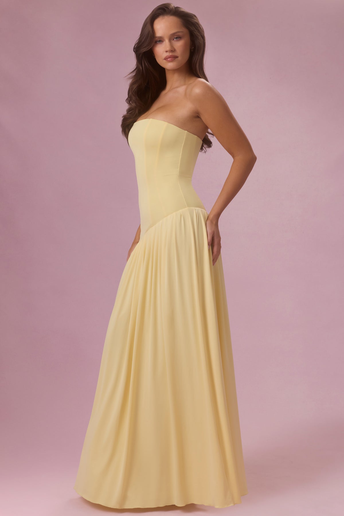 ⁣⁢Trägerloses Jersey-Abendkleid in Buttergelb⁤⁣