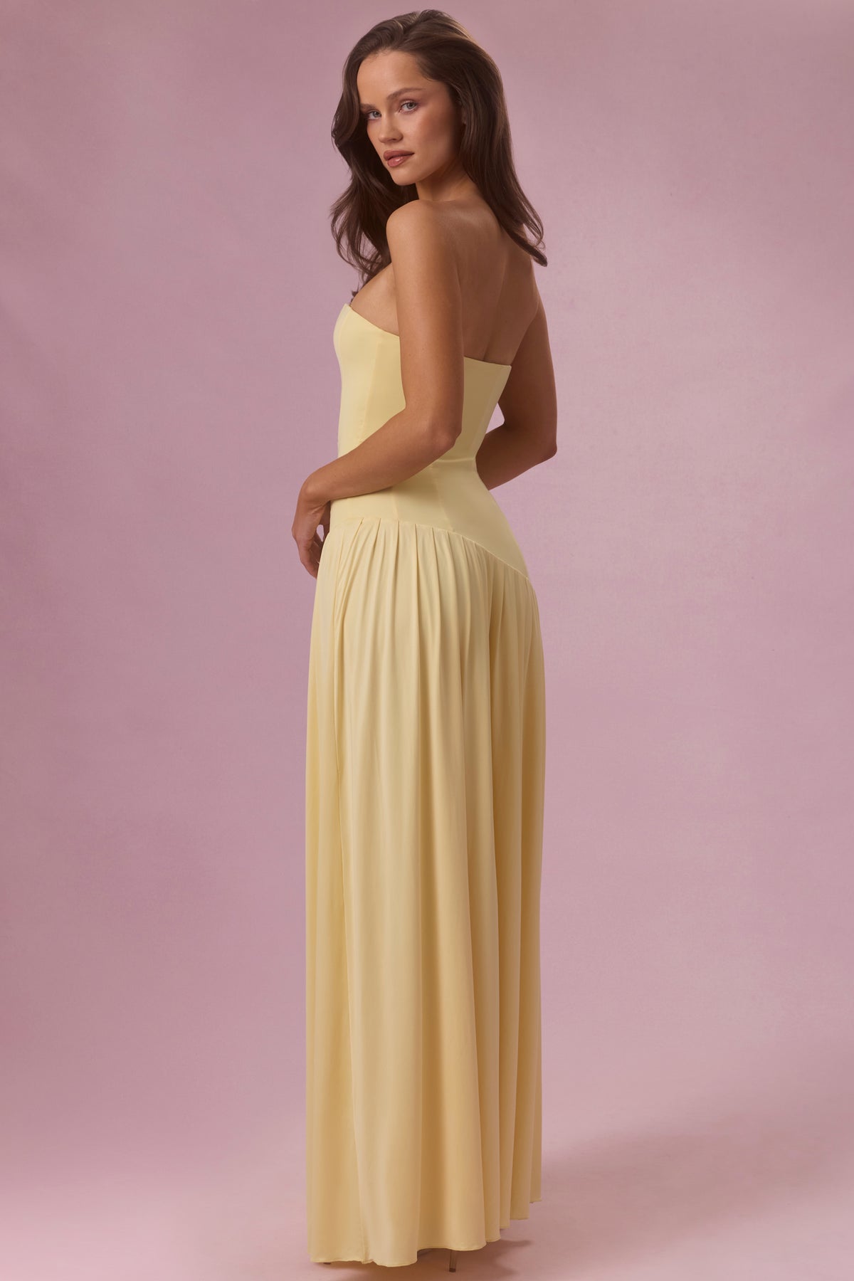 ⁣⁢Trägerloses Jersey-Abendkleid in Buttergelb⁤⁣