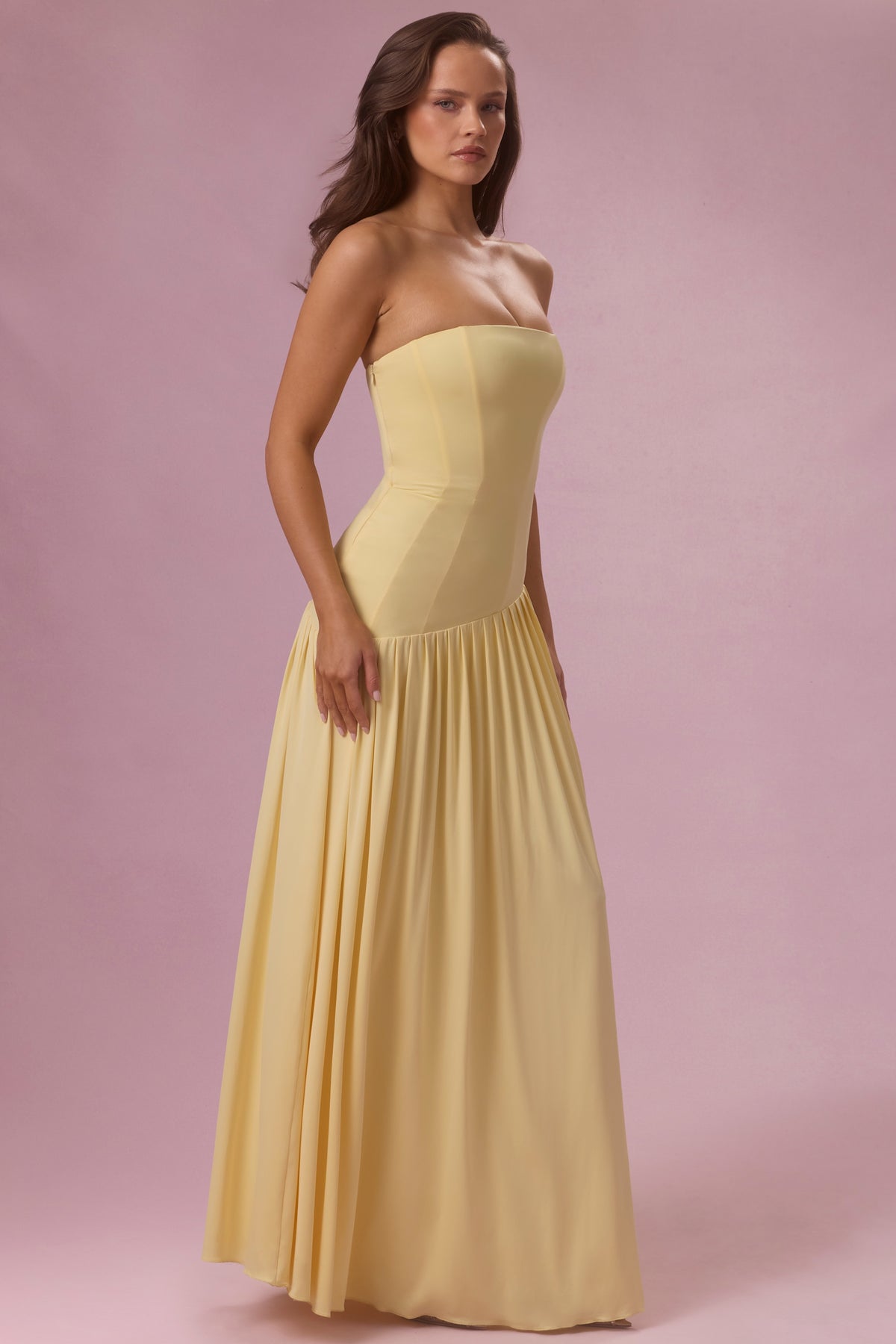 ⁣⁢Trägerloses Jersey-Abendkleid in Buttergelb⁤⁣