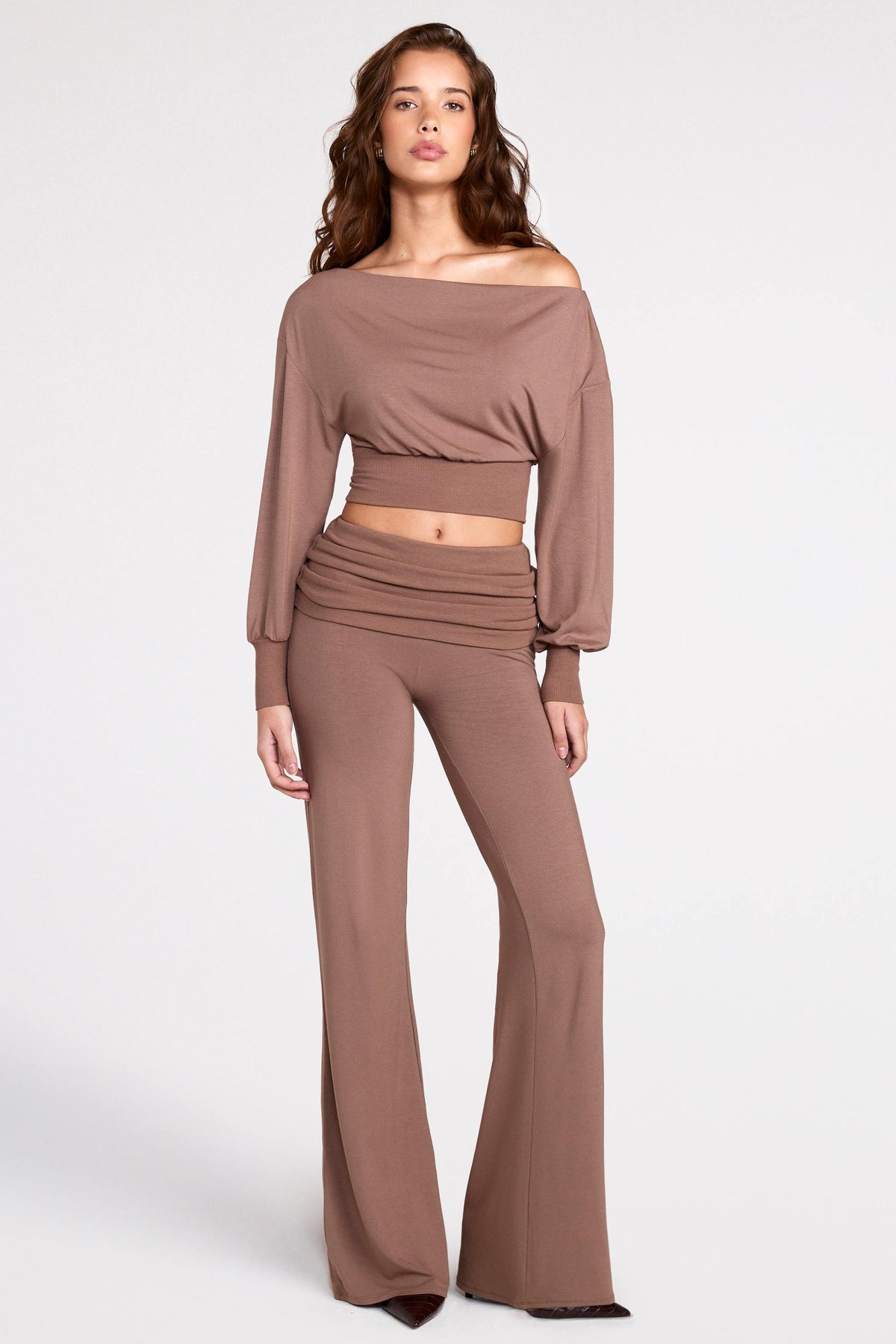 ⁣⁢Modal Low-Rise Hose mit geradem Bein in Mocha⁤⁣