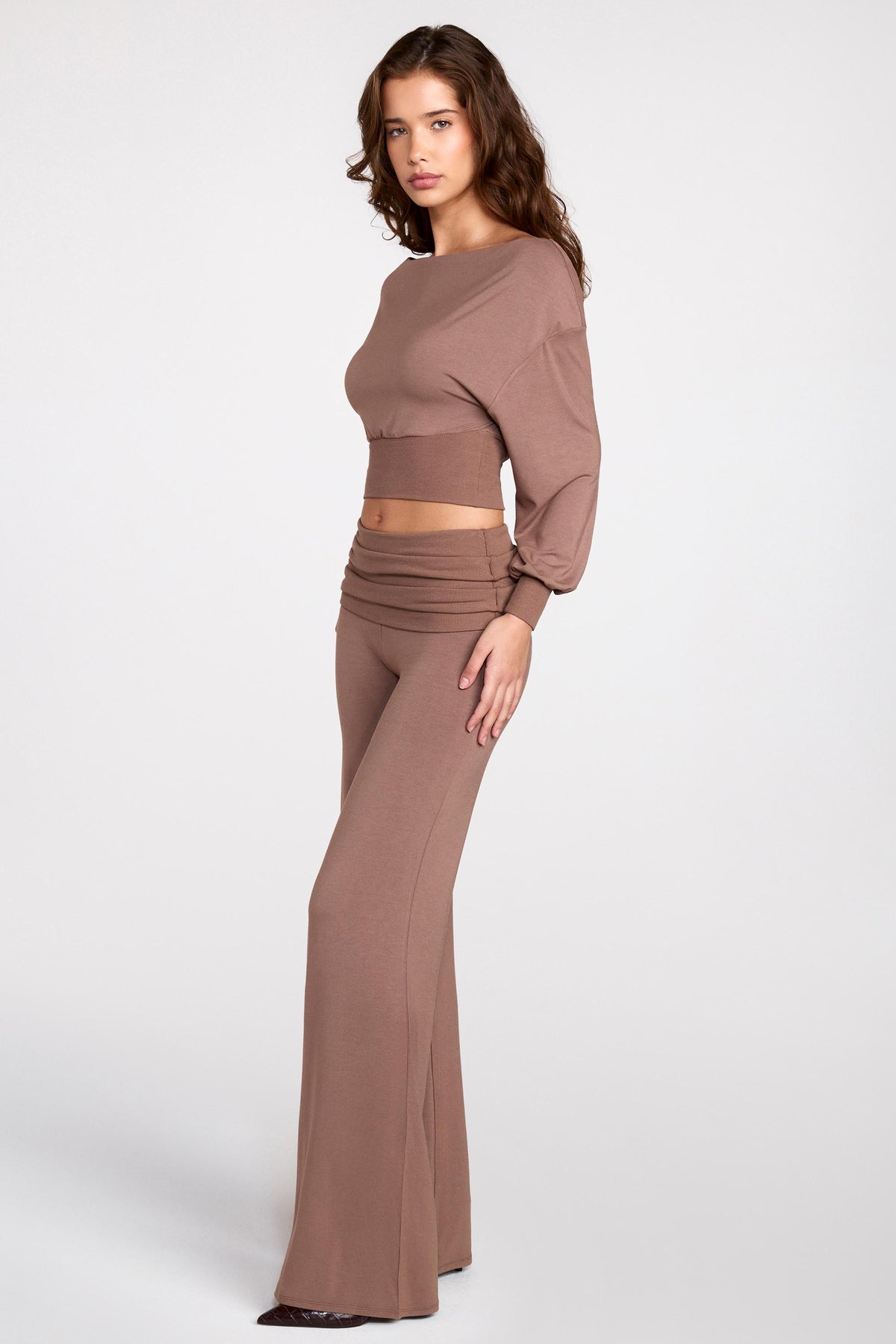 ⁣⁢Modal Low-Rise Hose mit geradem Bein in Mocha⁤⁣