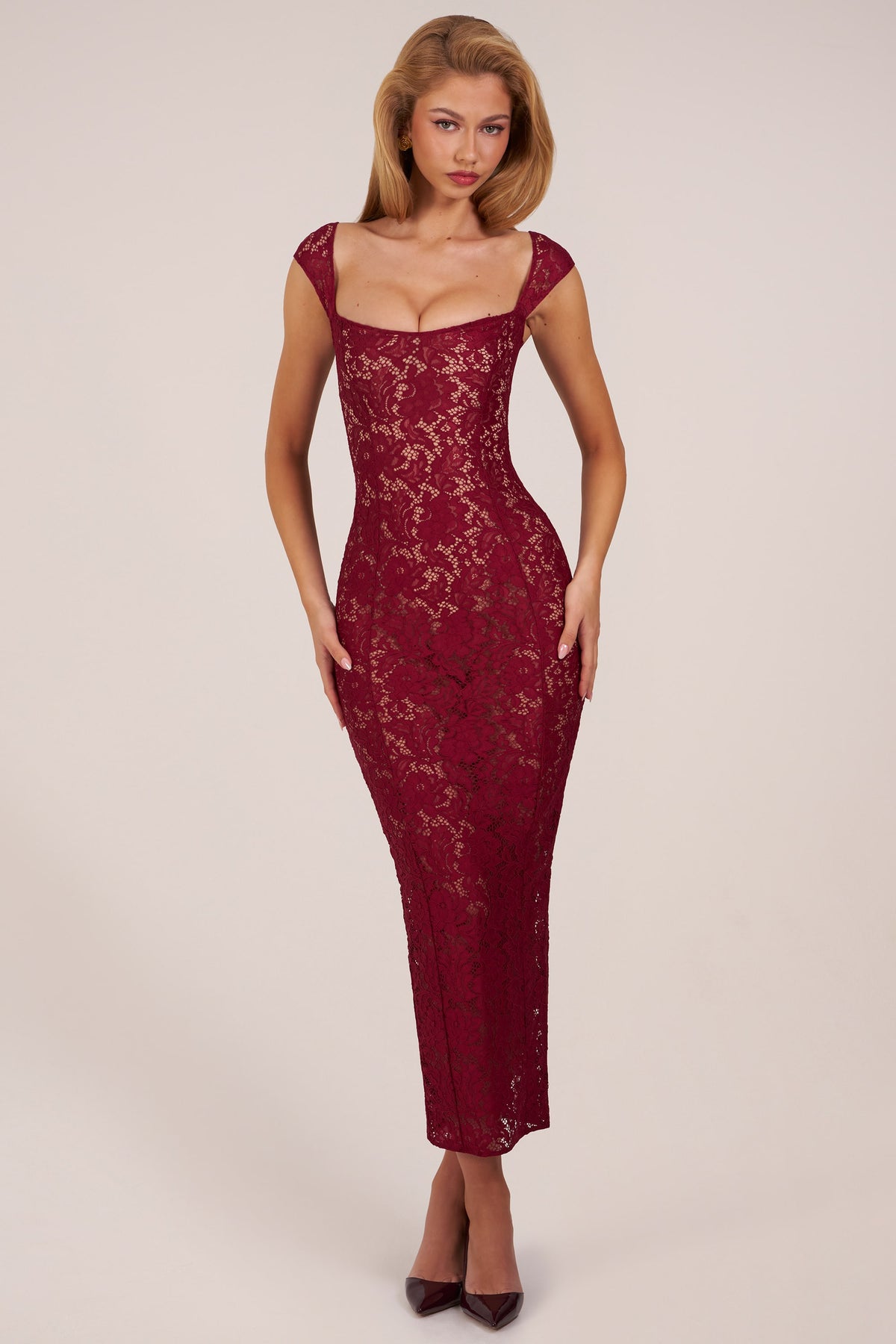 ⁣⁢Maxikleid mit Herzausschnitt in Wine⁤⁣