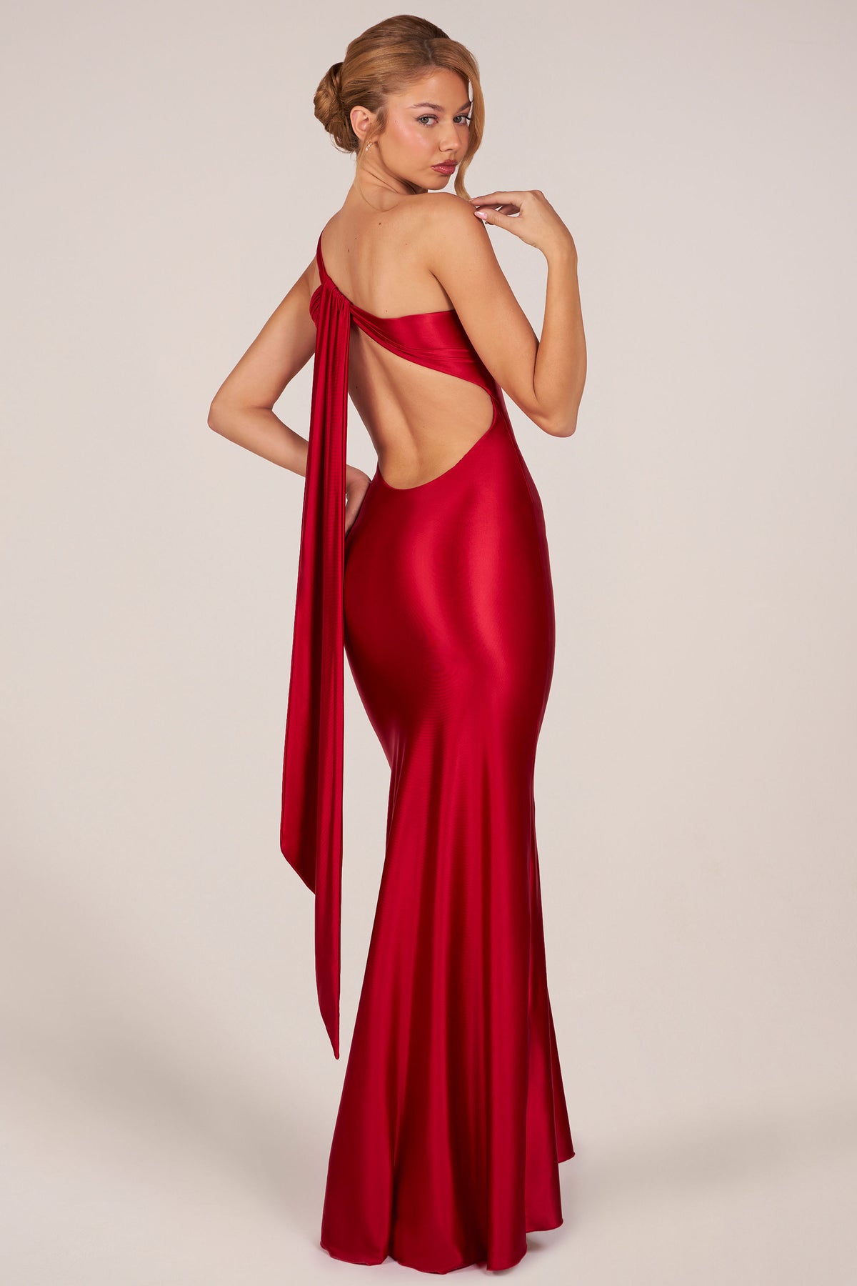 ⁣⁢Asymmetrisches Kleid mit Rückenschnürung in Cherry⁤⁣