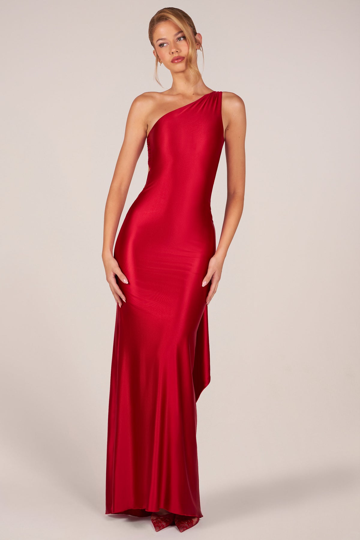 ⁣⁢Asymmetrisches Kleid mit Rückenschnürung in Cherry⁤⁣