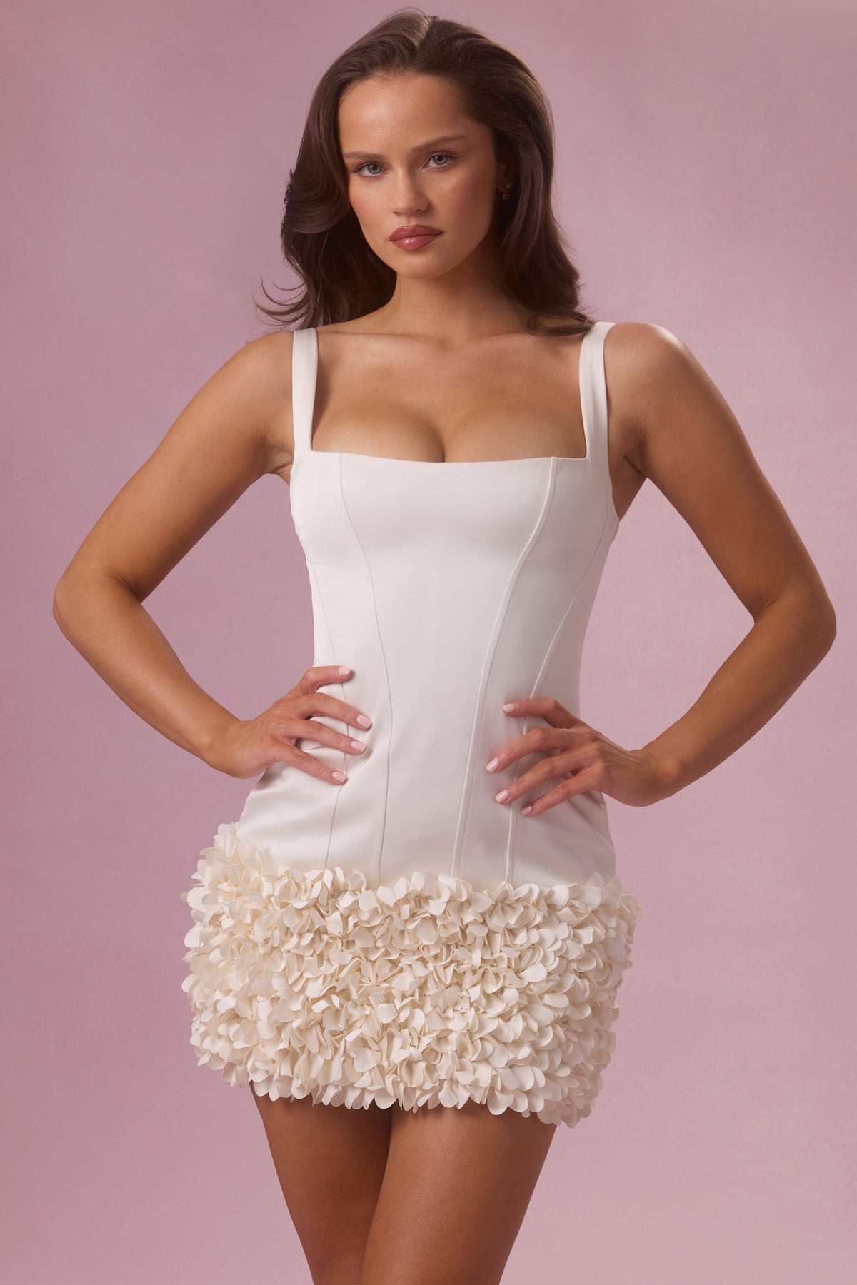⁣⁢Satin-Minikleid in Pearl⁤⁣