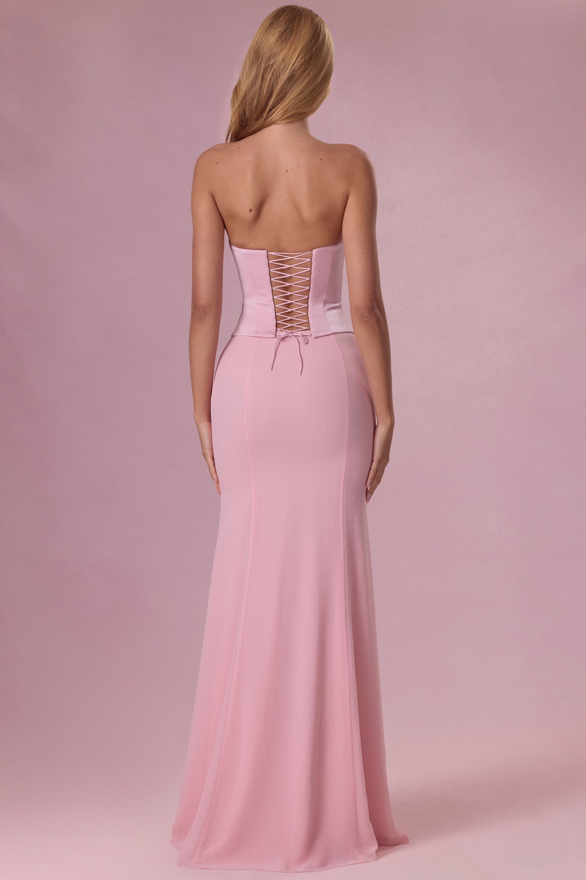 ⁣⁢Satin-Korsett-Brautjungfernkleid in Blush⁤⁣