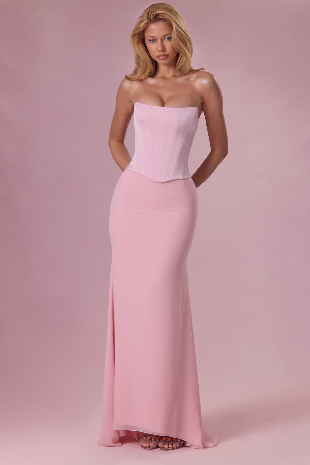 ⁣⁢Satin-Korsett-Brautjungfernkleid in Blush⁤⁣